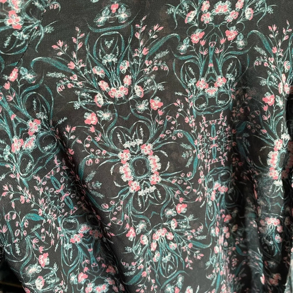 ModCloth Shirt Women's Large Black & Green Floral Button Up Roll Tab Sleeve 2X - Picture 2 of 4
